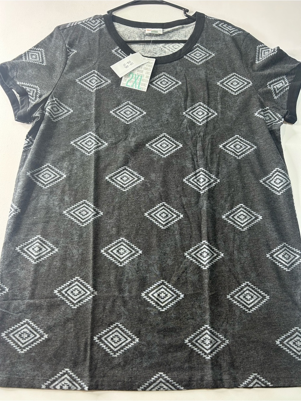 NWT Lularoe XXL Liv Black Aztec Short Sleeve T-Shirt